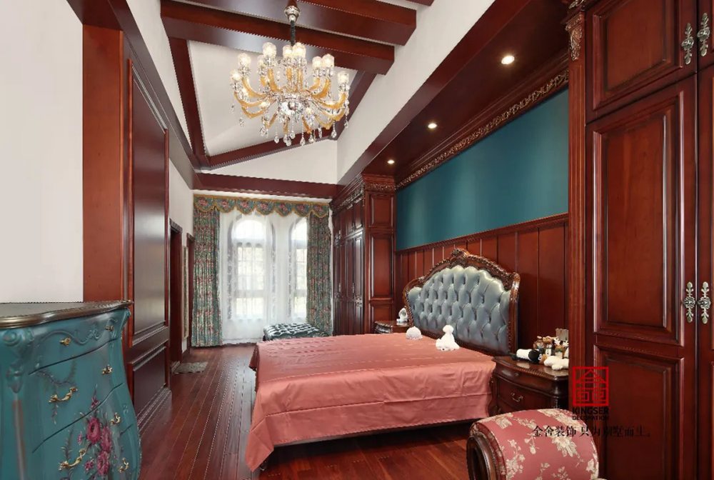 上山间400平米别墅美式风格装修实景