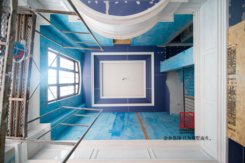 保利西山林语303平米欧式风格装修施工现场