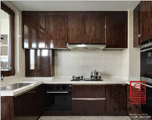 石家庄装修公司：厨房橱柜门色的风水禁忌