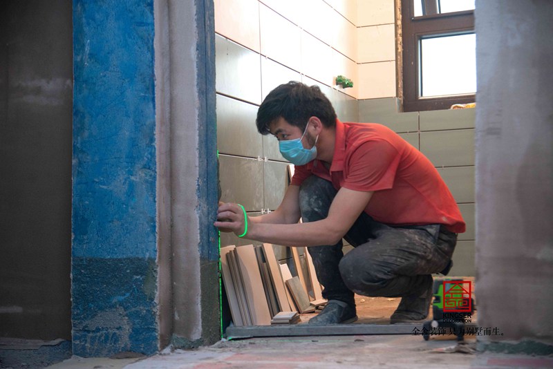 荣盛华府400平米洋房装修瓦工阶段