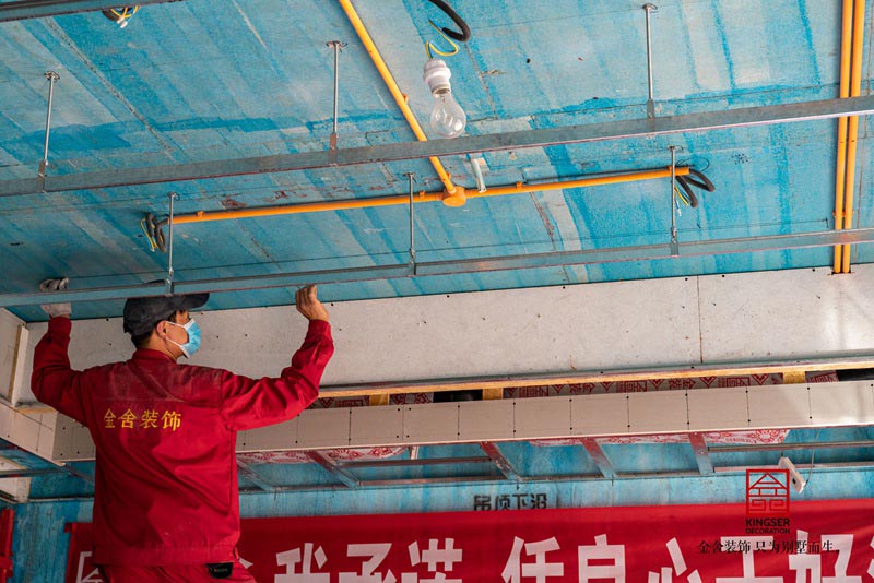 西山林语别墅装修木工瓦工施工现场